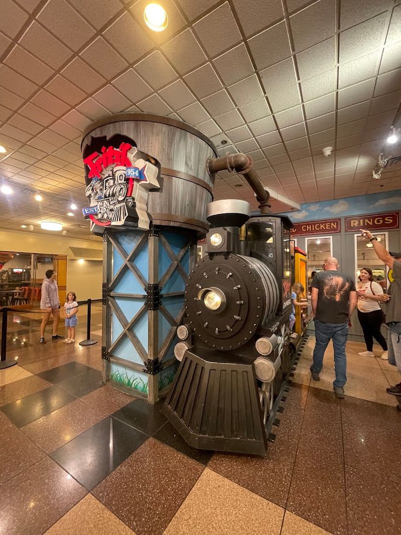 A Railroad-Themed World From the Moment You Arrive