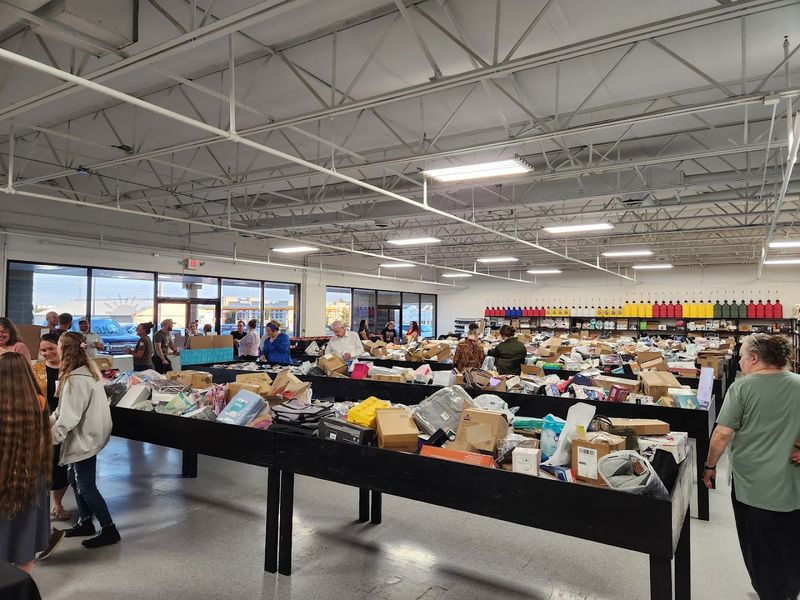 What a Bin Store Actually Is and Why It Works