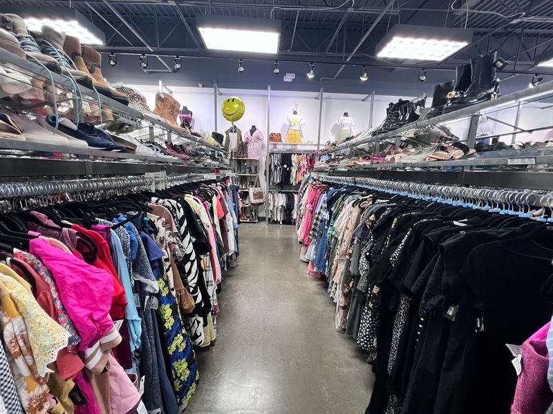 A Store So Organized It Puts Fast Fashion to Shame