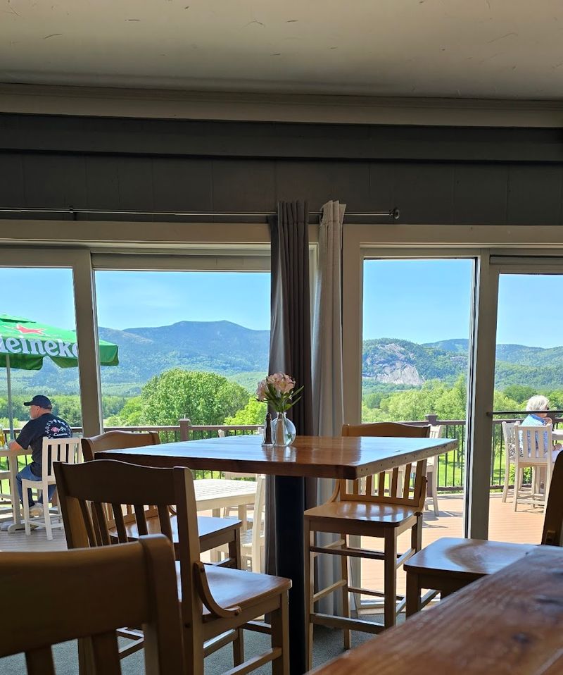 Mountain Views Give This Breakfast Spot Its Edge