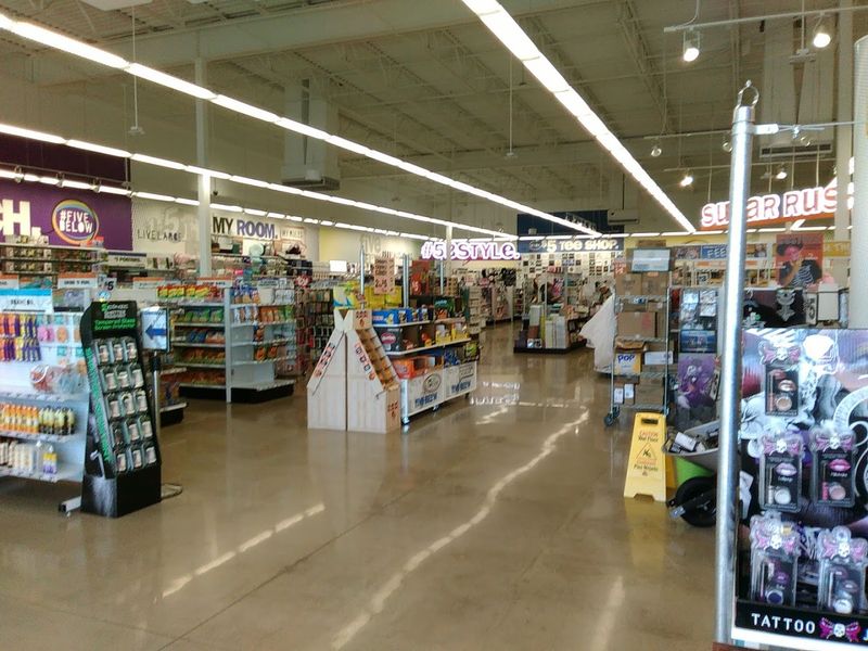 The Store Layout That Pulls You In Every Direction