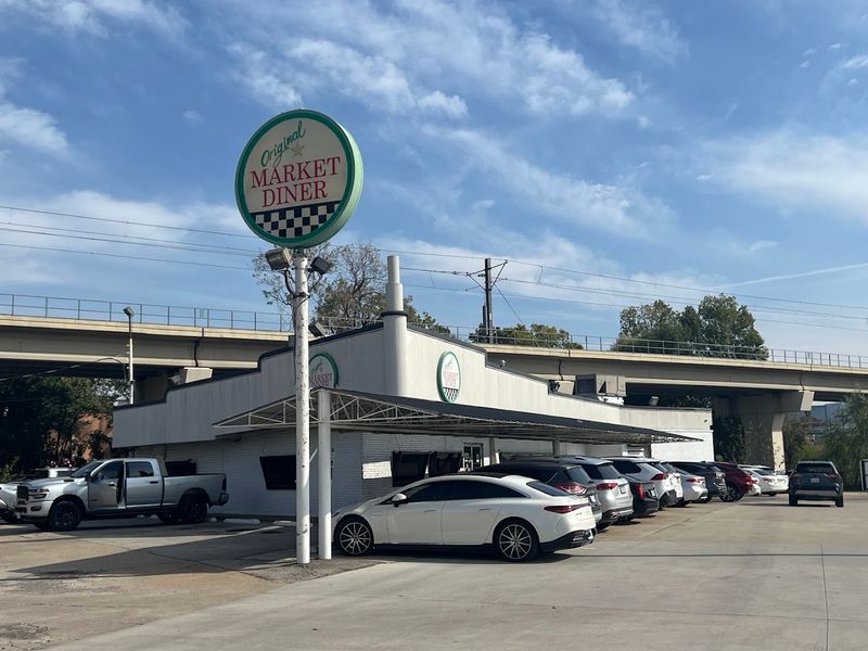 A Sign That Has Been Calling Dallas Home Since 1954