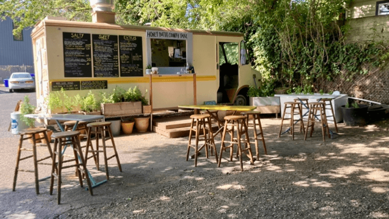 A Food Cart Pod Worth the Drive to North Portland