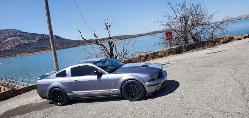 The Trailhead Parking Area Sets the Tone Right Away
