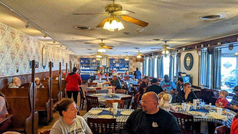 A Cozy Corner In Highland That Smells Like Home