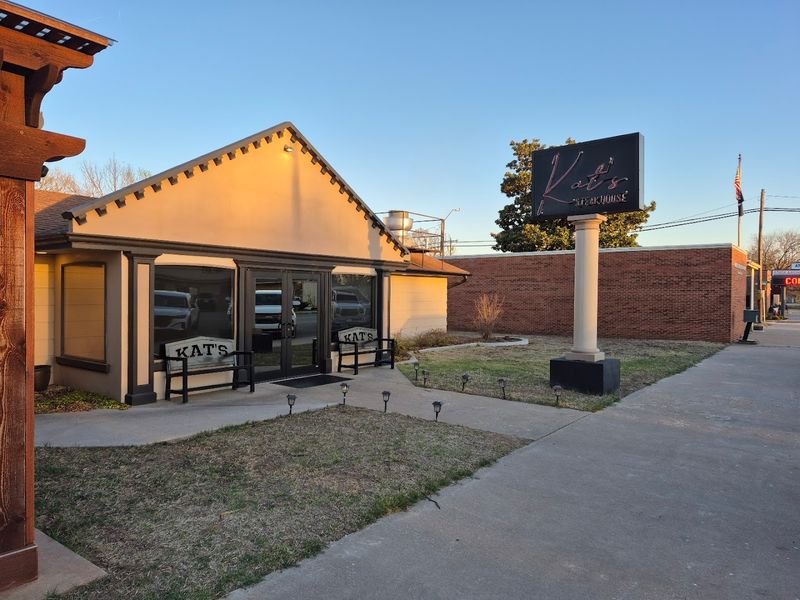 A Small Town Hiding a Seriously Big Reputation