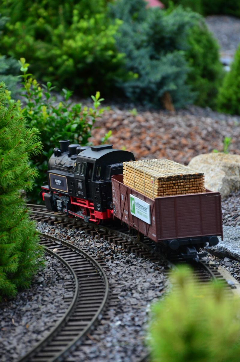 The Miniature Train That Delivers Your Drinks