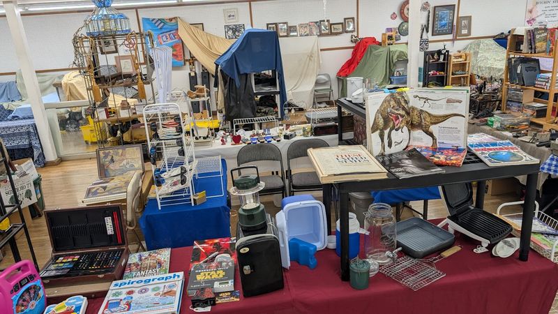 Vintage Finds That Tell Real Stories