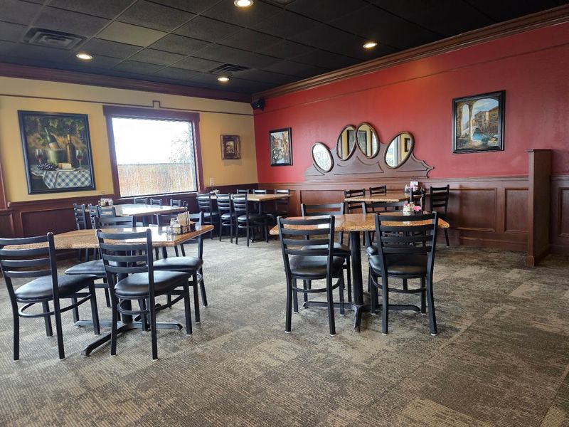 The Atmosphere Inside Faraci Pizza