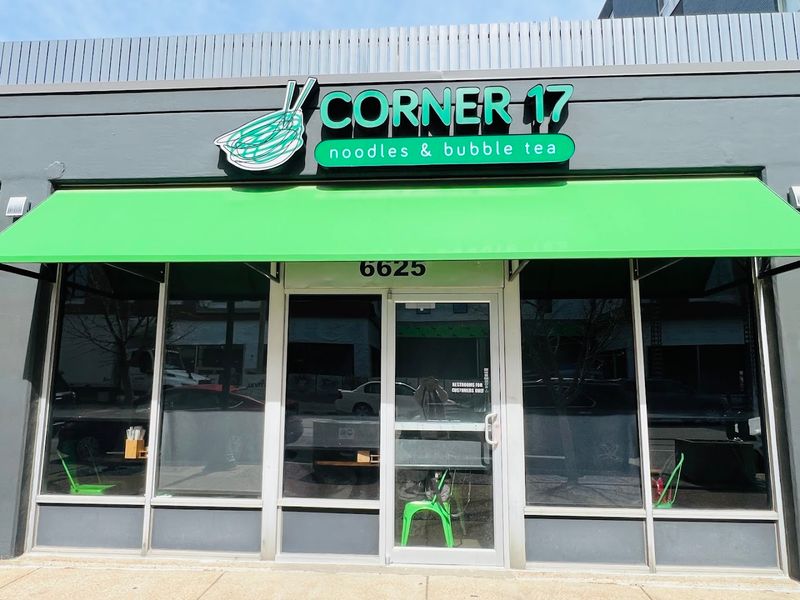 Corner 17 Is Where Hand-Pulled Noodles Become an Art Form