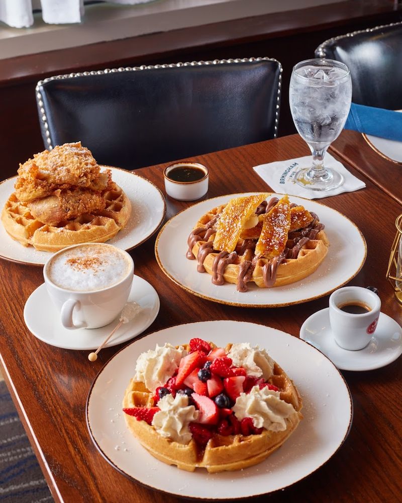 Weekend Brunch That Refuses to Rush