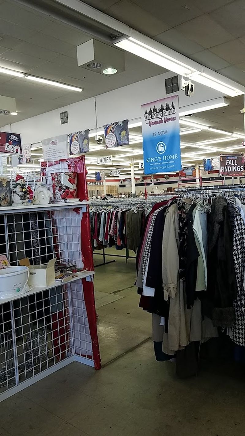 Clothing Racks Organized By Size With Constant New Arrivals