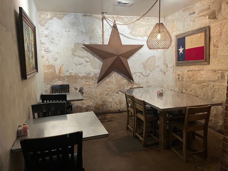 Rathskeller Bistro, Texas