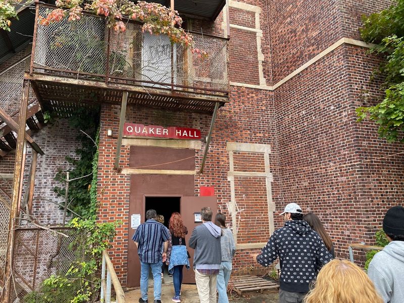 Daytime Historical Tours Explain The Site's Past