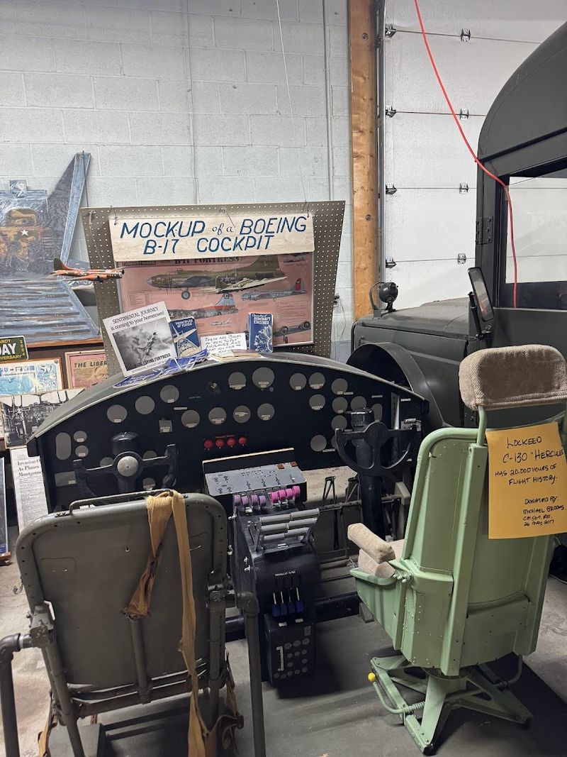 Aviation Miniatures and Scale Model Aircraft Collection