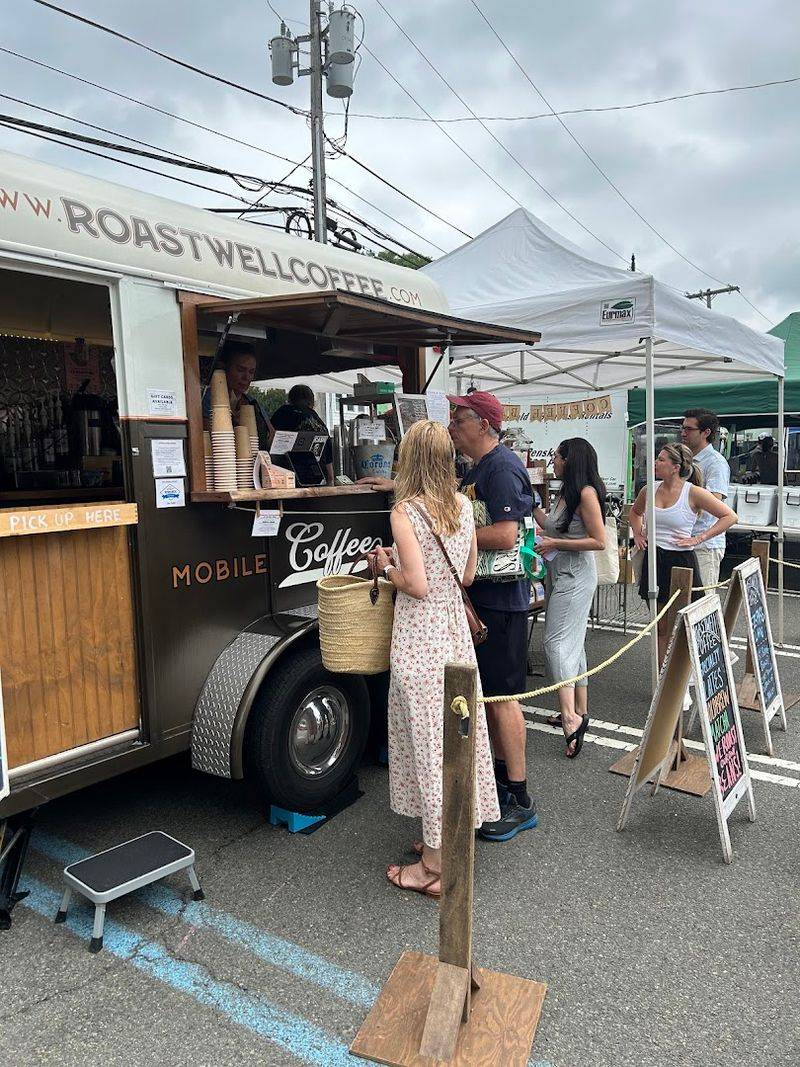 The Sunday Morning Atmosphere That Keeps People Coming Back