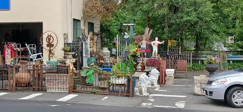 Garden and Outdoor Decor With Real Personality