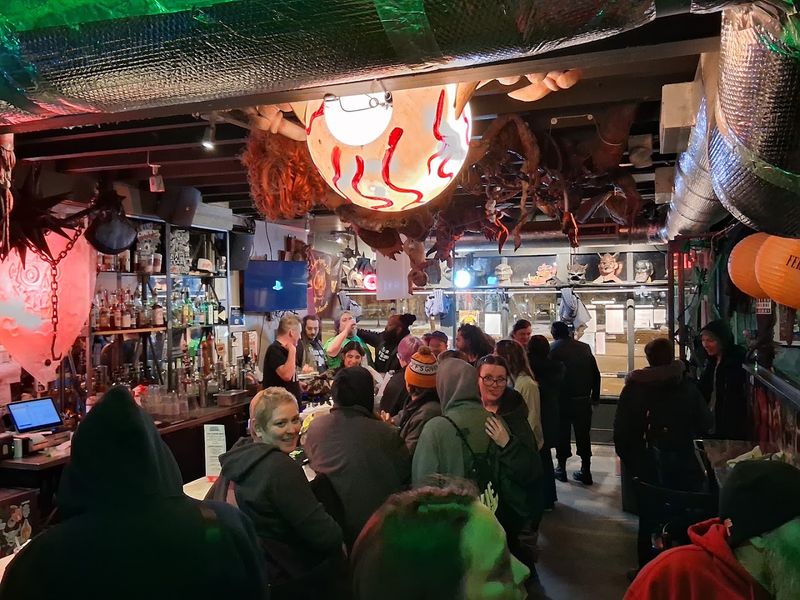 Late Night Eats in a City That Never Sleeps Easy