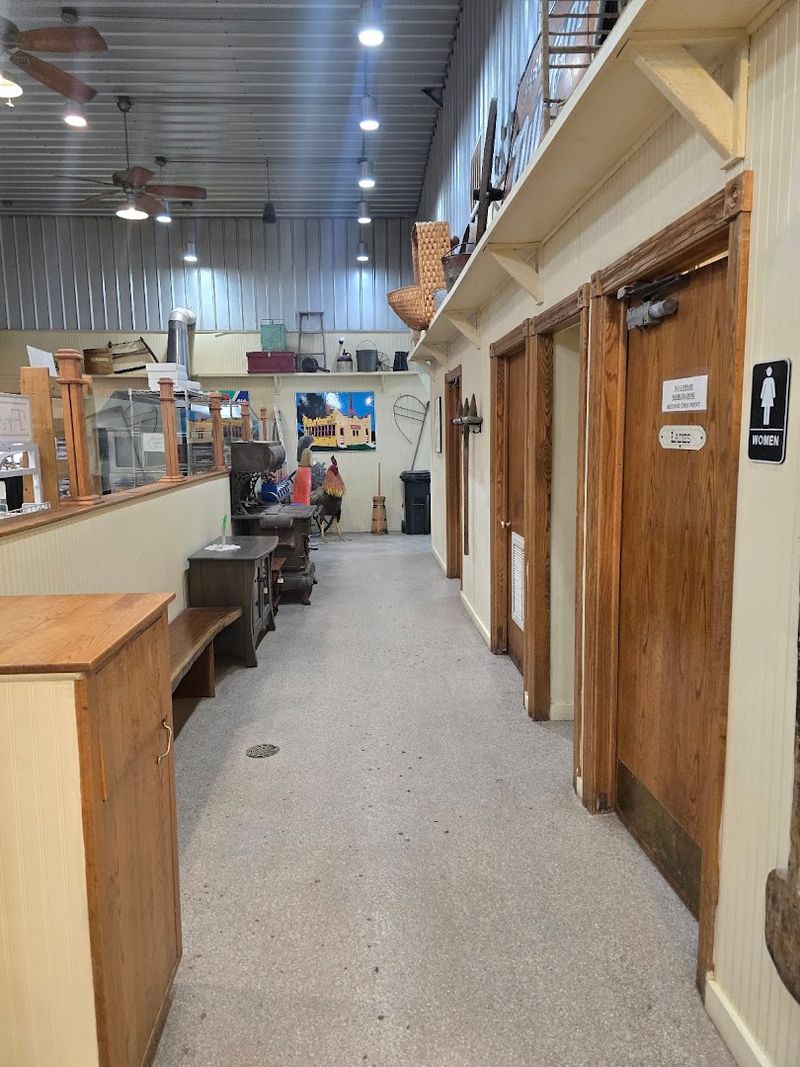 This Lamoni Store Feels Bigger Than Expected