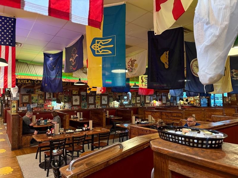 The Famous Throwed Rolls Tradition