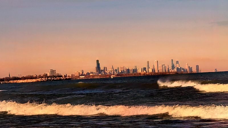 A View of the Chicago Skyline That Stops You in Your Tracks