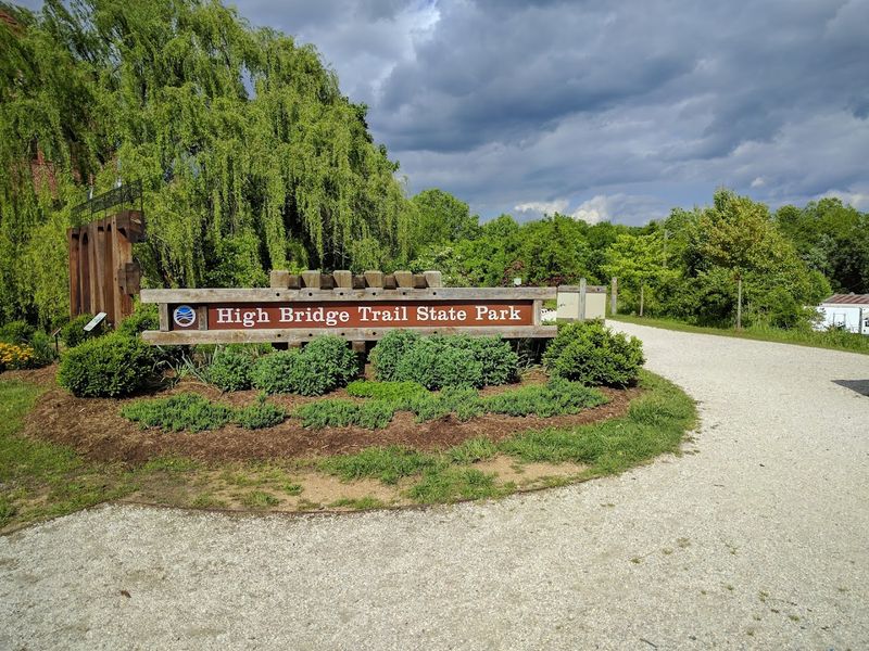 Horseback Riding on a Trail That Actually Welcomes You