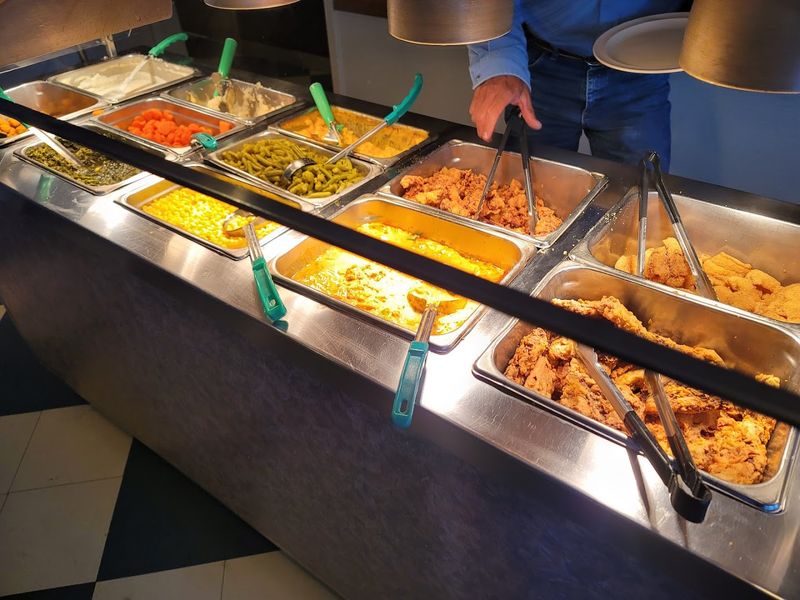 A Buffet Line That Reads Like a Southern Comfort Food Love Letter