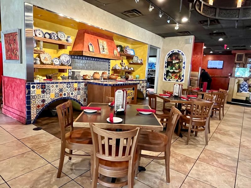 The Fajitas and Tampiqueña Plate: Lunch and Dinner Worth Staying For