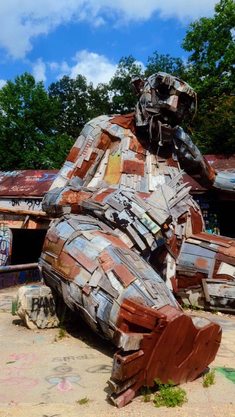 The Story and Message Woven Into the Sculpture