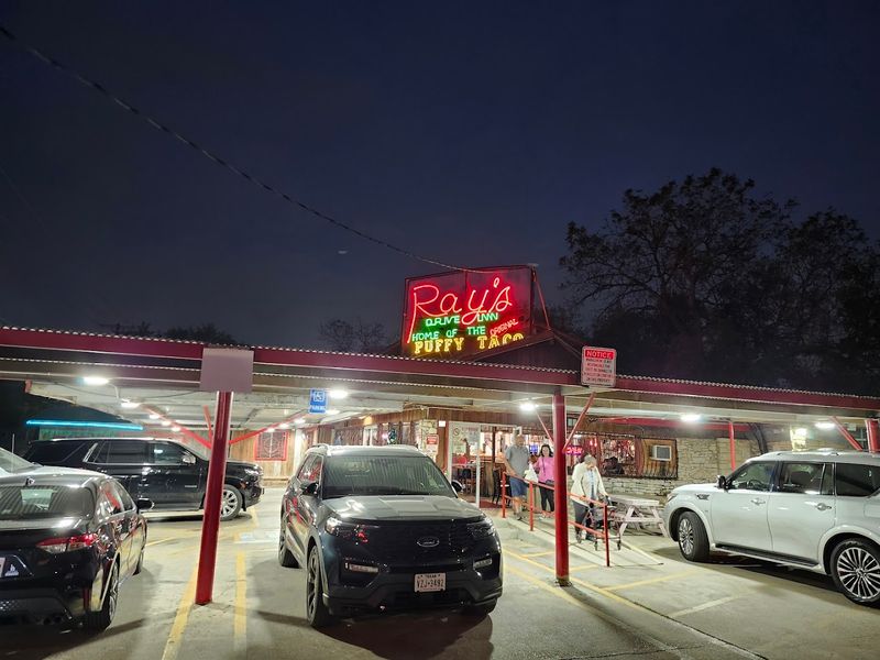 Planning Your Visit To Ray's Drive Inn