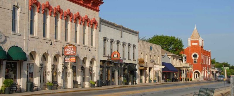 The Granbury Town Square Setting
