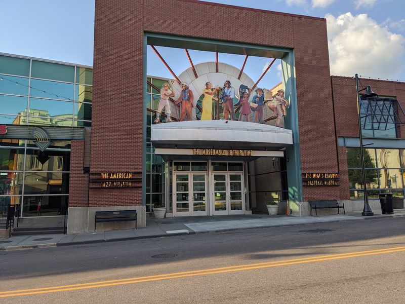 The Neighborhoods That Feed the Soul