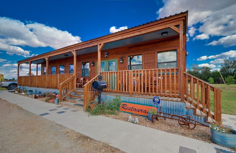 How to Plan Your Own Visit to Good Luck Grill