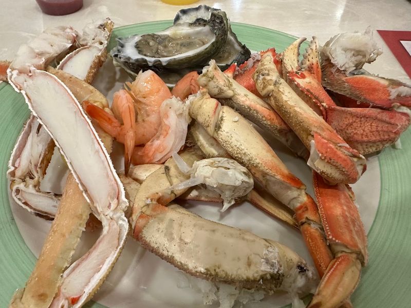 The Crab Legs And Oyster Pull