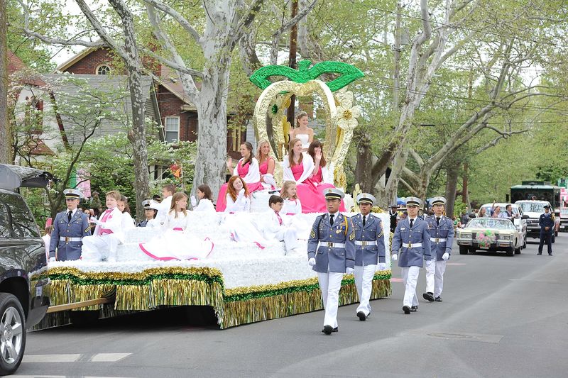 The Grand Feature Parade: A Spectacle Worth Every Second