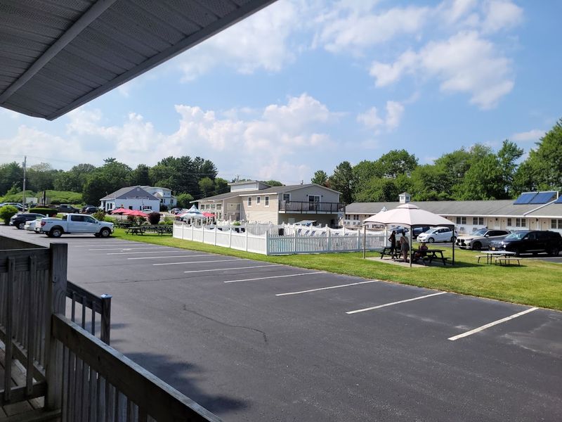 The Main Strip That Gets Noticeably Busier