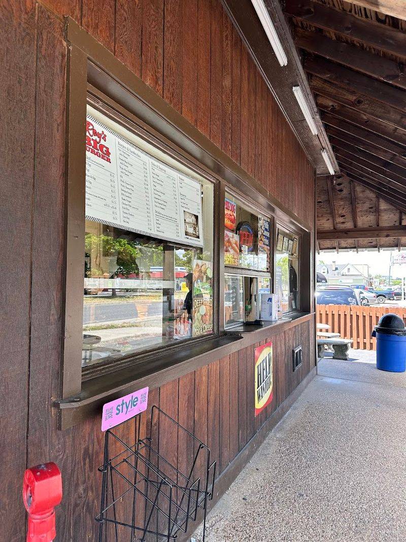 Plan Your Visit to Roy's Big Burger