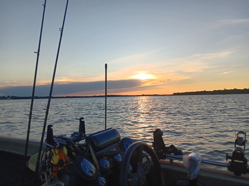 Boating on a Lake That Feels Just the Right Size