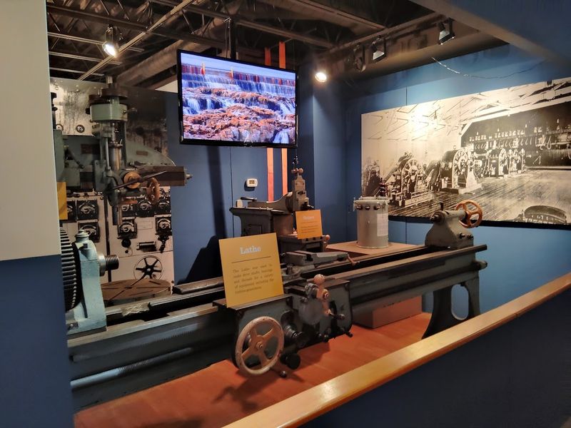 The First Long-Distance Power Transmission in the U.S.