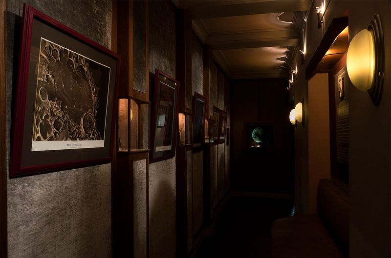 A Labyrinth Of Rooms With No Clear Path