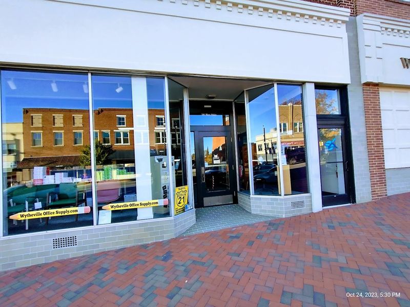 The World's Largest Working Scissors Inside