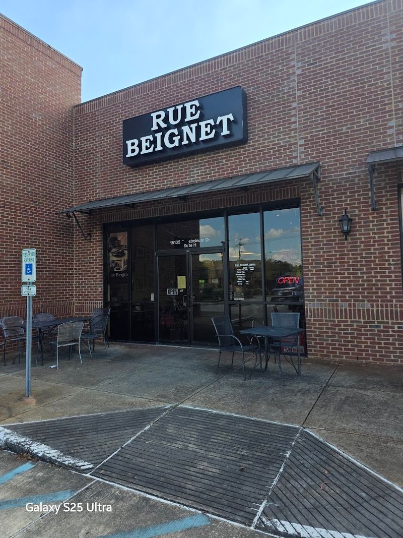 4. Rue Beignet Louisiana – Baton Rouge, LA 4. Rue Beignet Louisiana – Baton Rouge, LA