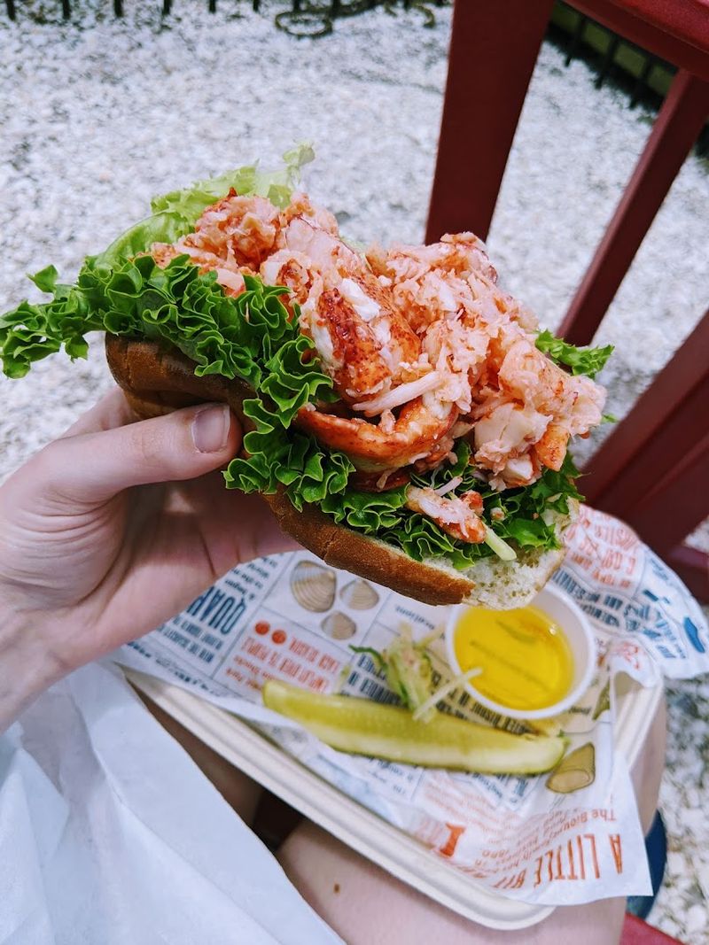 6. Blount Clam Shack – Warren, Rhode Island 6. Blount Clam Shack – Warren, Rhode Island