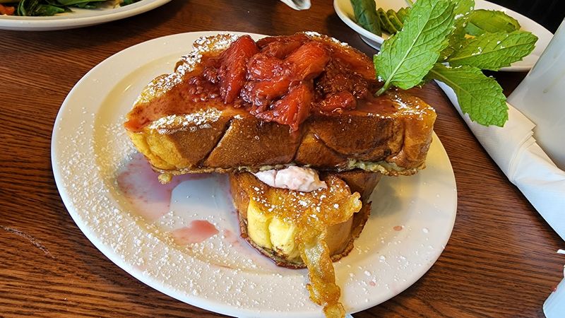 6. Honey's Farm Fresh Gourmet Kitchen – Lewes, Delaware 6. Honey's Farm Fresh Gourmet Kitchen – Lewes, Delaware