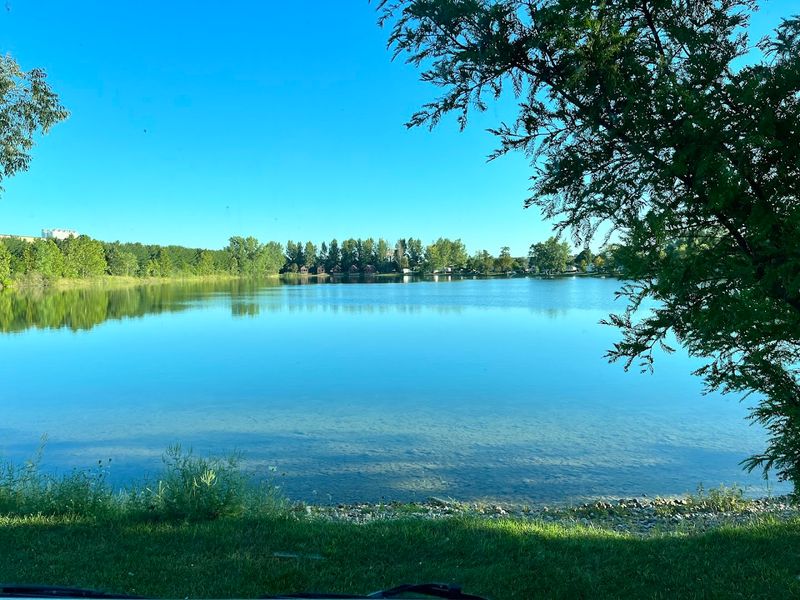 A 20-Acre Spring-Fed Lake Perfect for Fishing and Paddling A 20-Acre Spring-Fed Lake Perfect for Fishing and Paddling