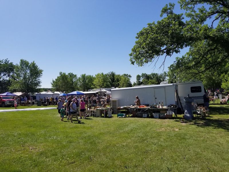A Dog-Friendly Market Worth the Drive