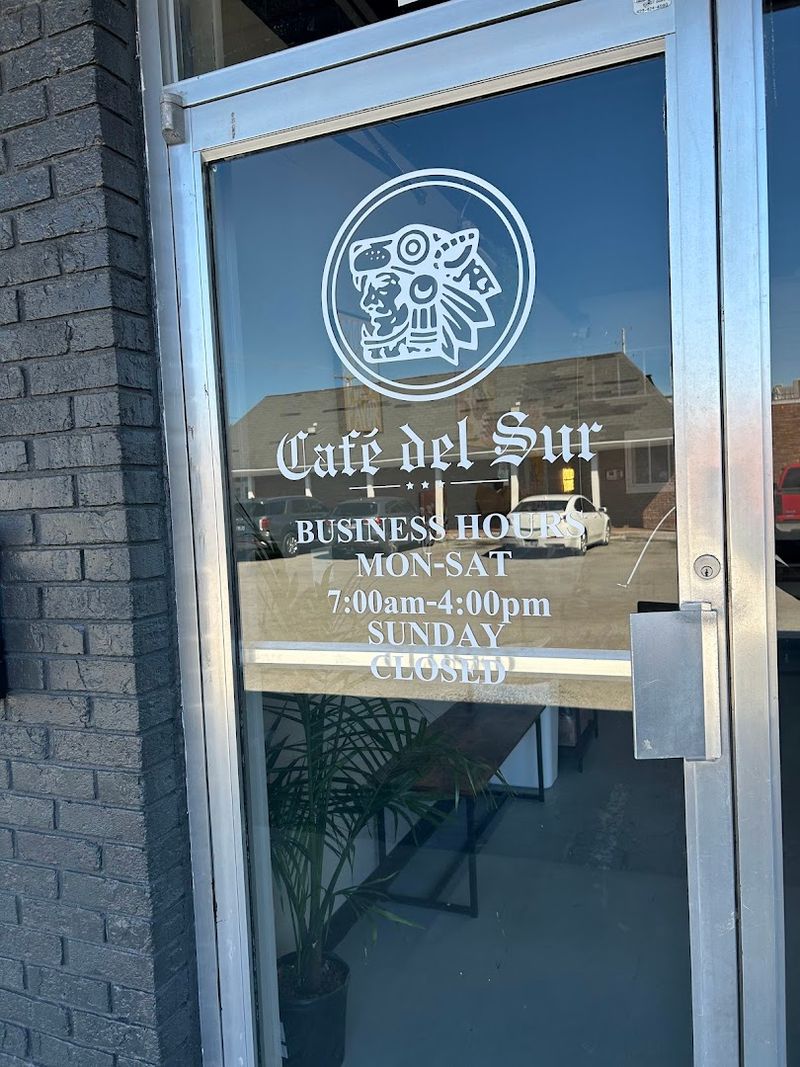 A Family-Run Cafe With Deep Roots
