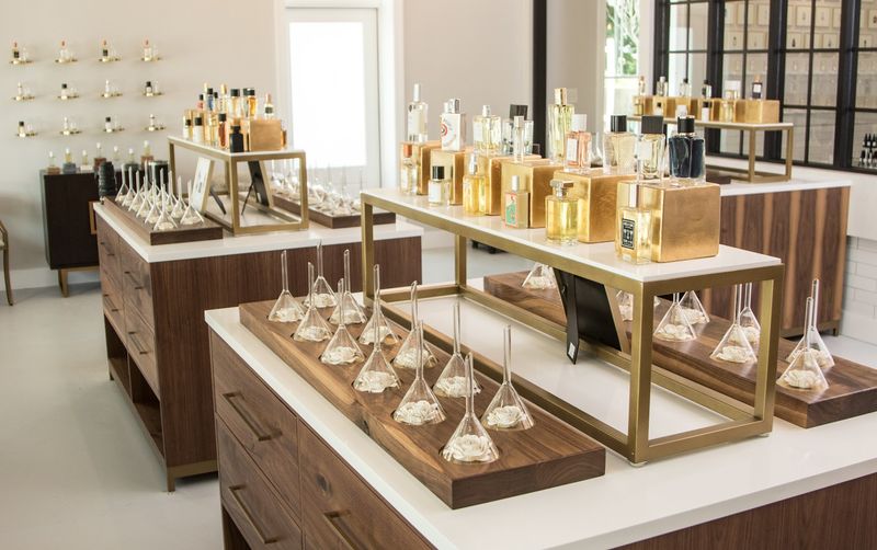 A Fragrance World Built Around You, Not a Brand