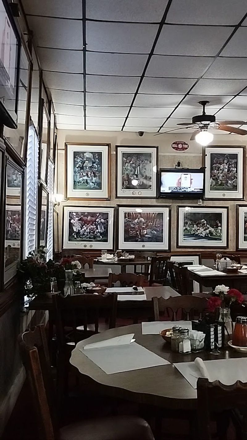 A Living Shrine to Alabama Crimson Tide Football