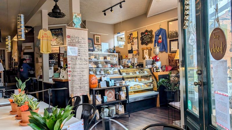 A Long Pause At Baked Dessert Cafe